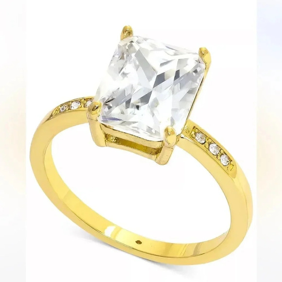 Square Crystal Gold Engagement Ring - Picture 1 of 2